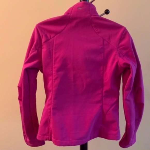 Women's NWOT Nike Weatherproof Workout Jacket (M) - Picture 9 of 12